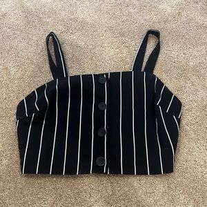 Black and white button up cropped tank top